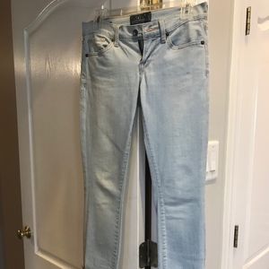 Lucky Brand Charlie Skinny Jean - Size 25